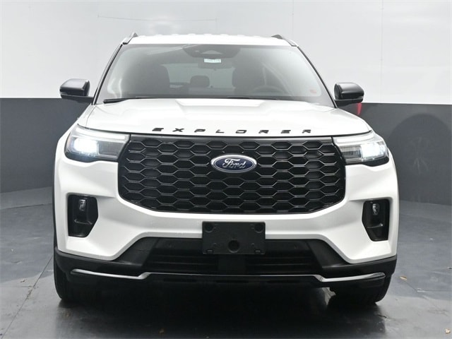 new 2025 Ford Explorer car, priced at $45,005