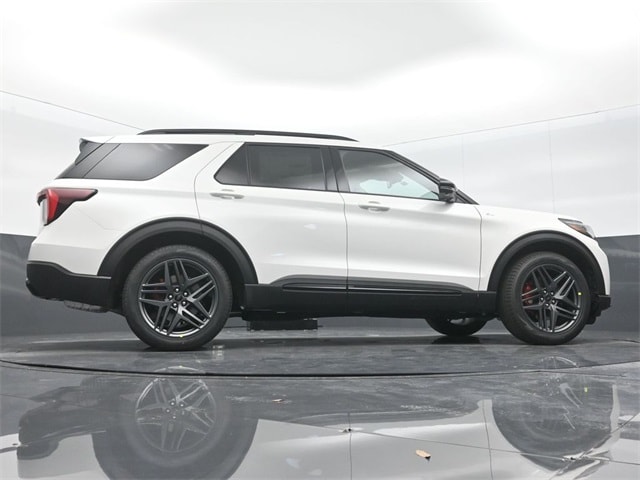 new 2025 Ford Explorer car, priced at $45,860