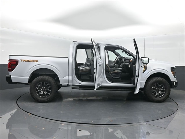 new 2025 Ford F-150 car, priced at $72,308