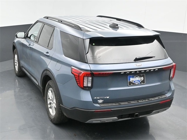 new 2025 Ford Explorer car, priced at $41,805