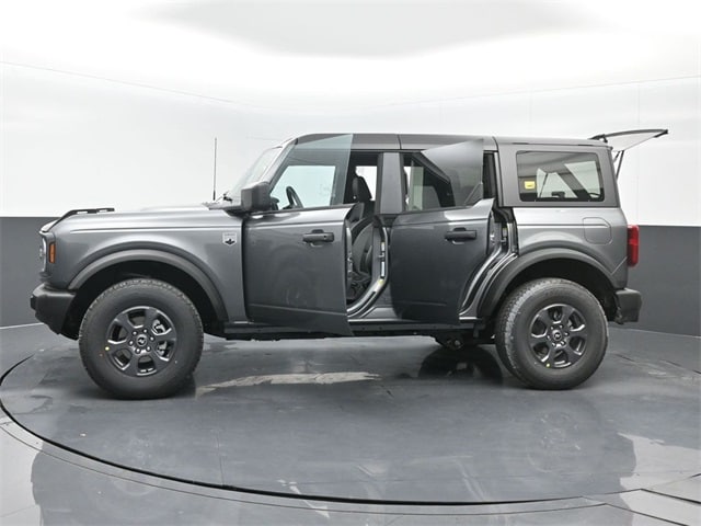 new 2024 Ford Bronco car, priced at $43,600