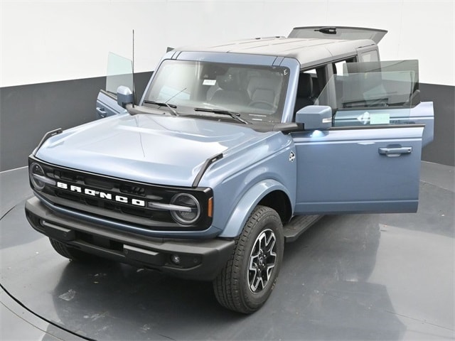 new 2024 Ford Bronco car, priced at $51,955