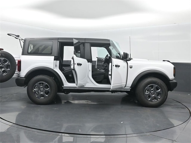 new 2025 Ford Bronco car, priced at $45,970