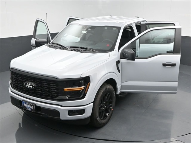 new 2025 Ford F-150 car, priced at $49,365