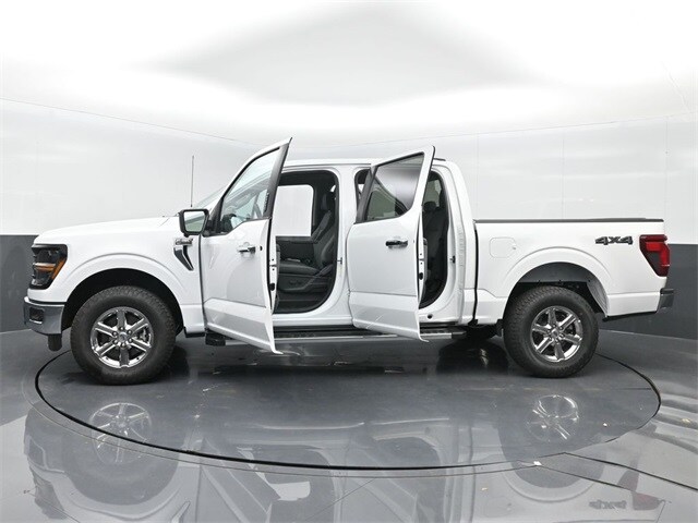 new 2024 Ford F-150 car, priced at $52,555