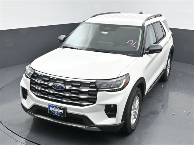 new 2025 Ford Explorer car, priced at $42,105