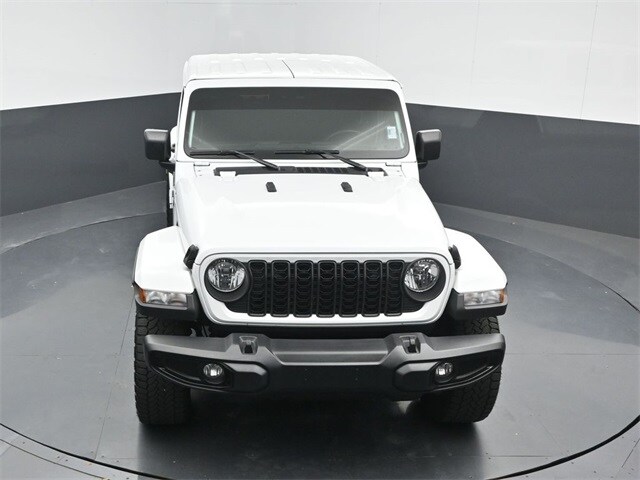 used 2024 Jeep Gladiator car, priced at $37,988
