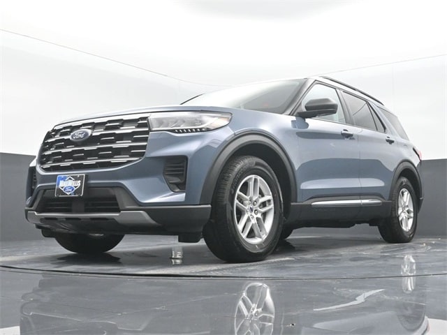 new 2025 Ford Explorer car, priced at $38,345