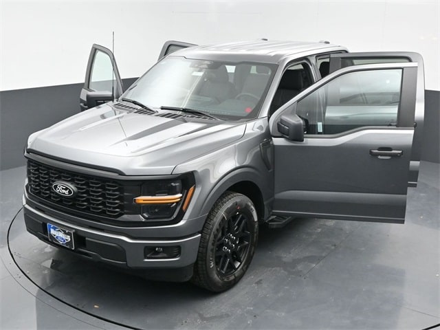 new 2025 Ford F-150 car, priced at $49,365