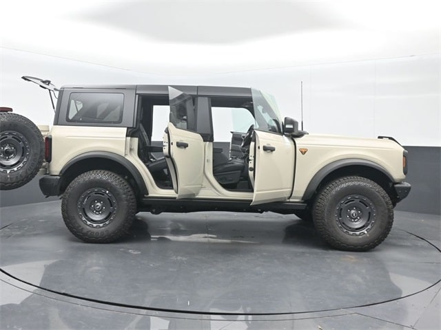 new 2025 Ford Bronco car, priced at $66,960