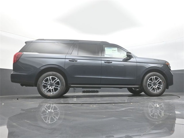 new 2025 Ford Expedition car, priced at $71,705