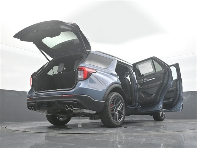 new 2025 Ford Explorer car, priced at $54,860