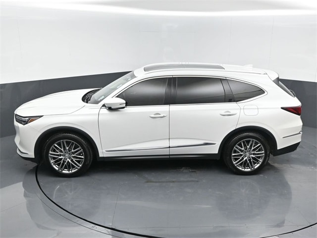 used 2022 Acura MDX car, priced at $39,436