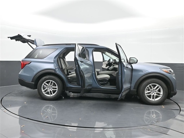 new 2025 Ford Explorer car, priced at $42,205