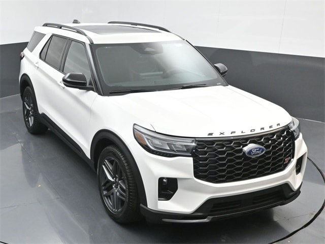 new 2025 Ford Explorer car, priced at $61,620