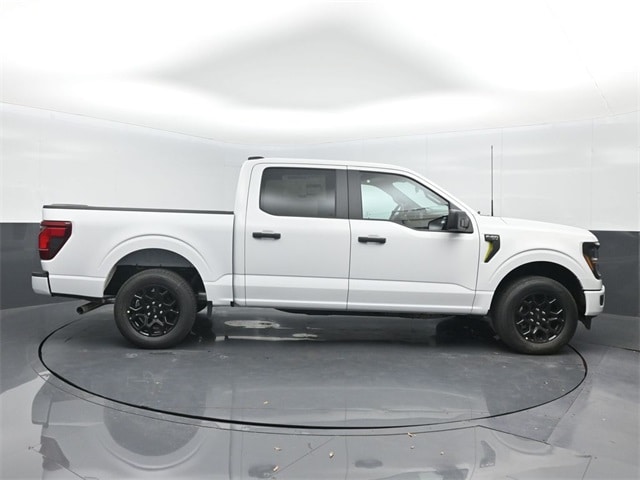 new 2025 Ford F-150 car, priced at $40,795