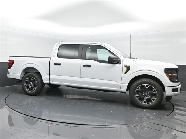 new 2024 Ford F-150 car, priced at $48,522