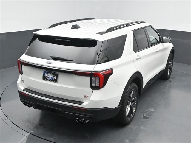 new 2025 Ford Explorer car, priced at $54,660