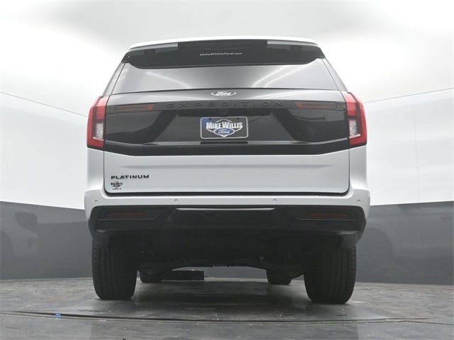 new 2025 Ford Expedition car, priced at $85,230