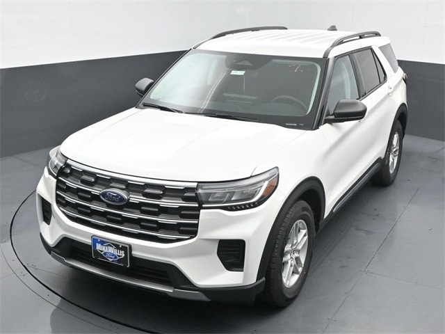 new 2025 Ford Explorer car, priced at $40,245