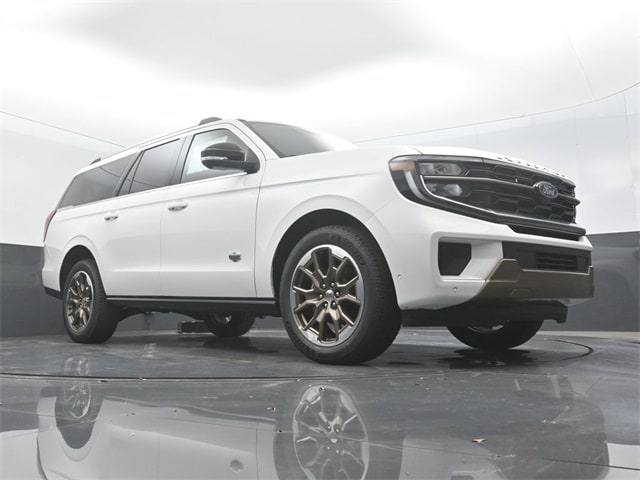 new 2025 Ford Expedition car, priced at $89,845