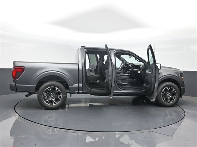 new 2025 Ford F-150 car, priced at $43,169
