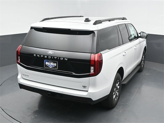 new 2025 Ford Expedition car, priced at $63,995