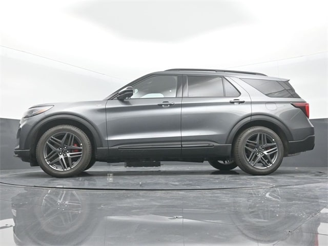 new 2025 Ford Explorer car, priced at $46,445