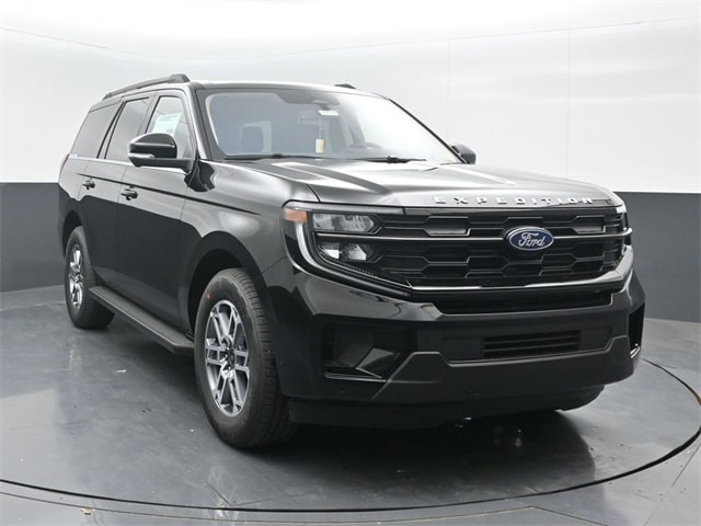 new 2025 Ford Expedition car, priced at $68,210