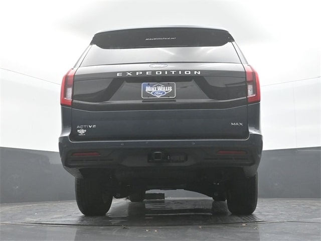 new 2025 Ford Expedition car, priced at $71,705