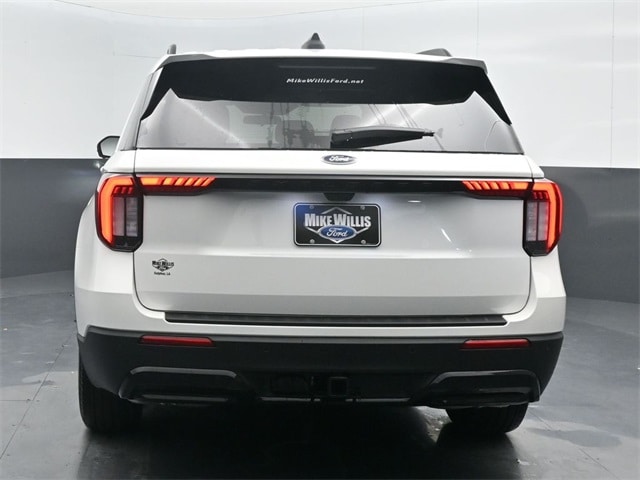 new 2025 Ford Explorer car, priced at $45,005