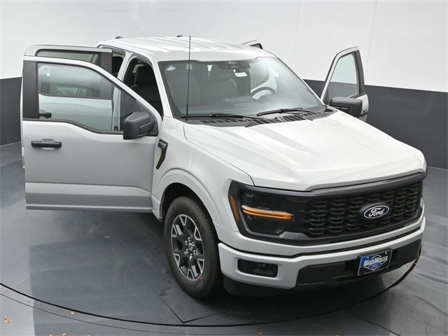 new 2024 Ford F-150 car, priced at $47,045