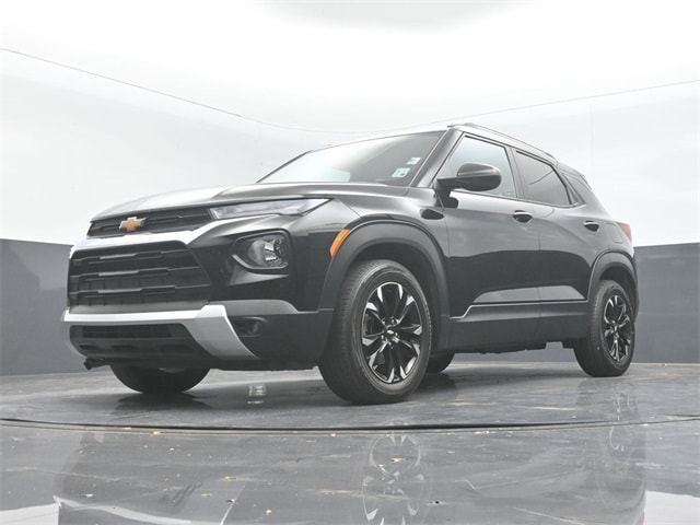 used 2023 Chevrolet TrailBlazer car, priced at $18,662