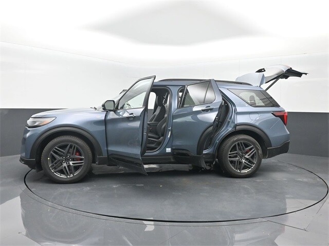 new 2025 Ford Explorer car, priced at $45,075