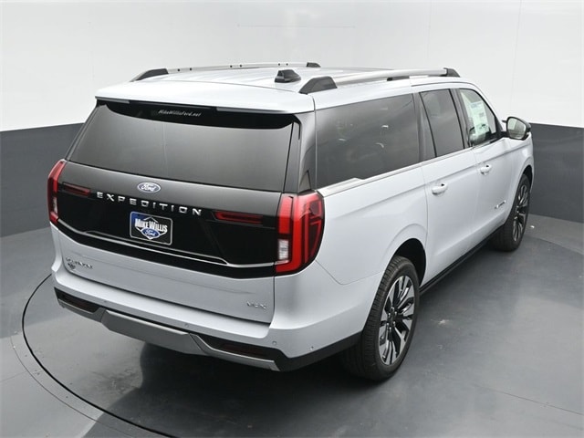 new 2025 Ford Expedition car, priced at $82,435