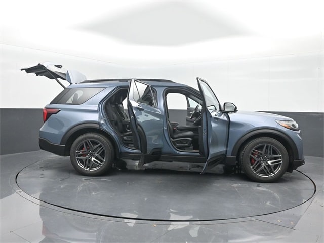 new 2025 Ford Explorer car, priced at $54,860