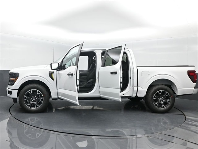 new 2024 Ford F-150 car, priced at $47,045