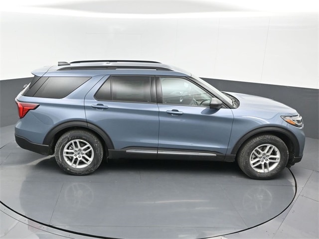 new 2025 Ford Explorer car, priced at $39,945