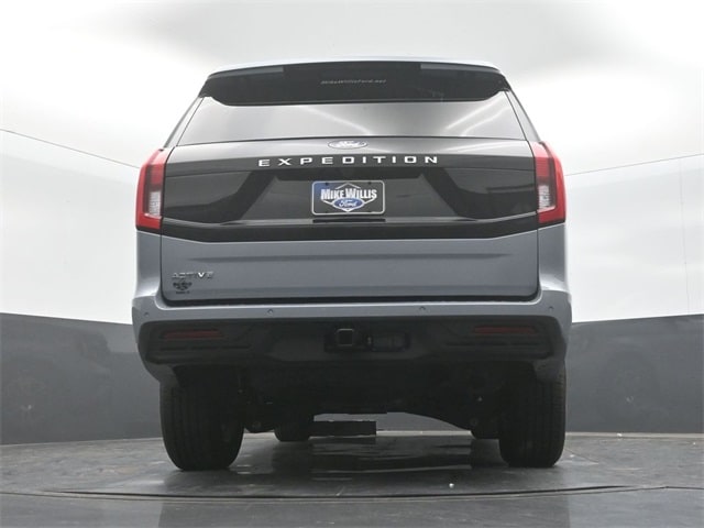 new 2025 Ford Expedition car, priced at $69,205