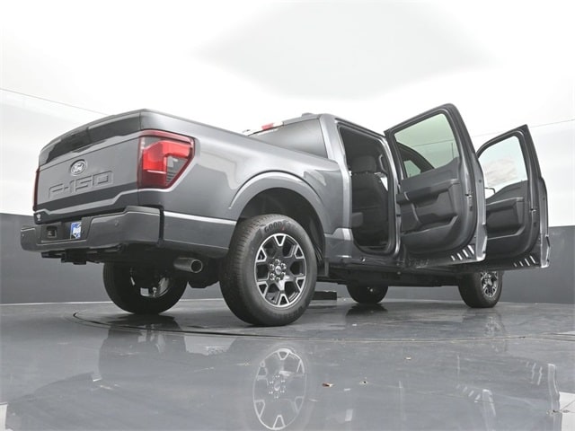 new 2024 Ford F-150 car, priced at $43,027