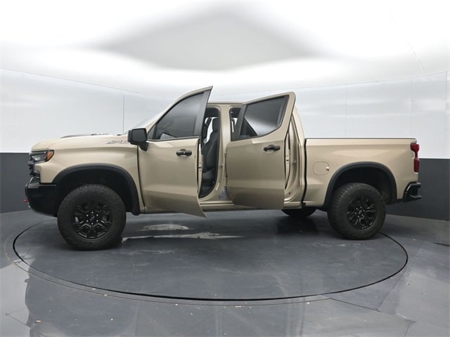 used 2022 Chevrolet Silverado 1500 car, priced at $53,104