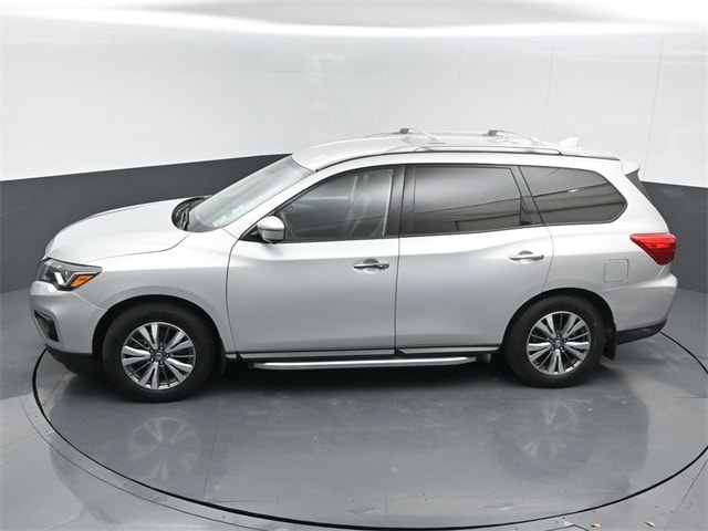 used 2020 Nissan Pathfinder car, priced at $20,965