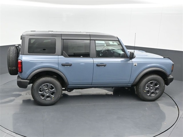 new 2024 Ford Bronco car, priced at $44,595