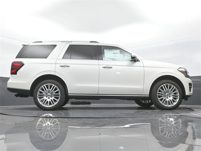 new 2024 Ford Expedition car, priced at $64,395