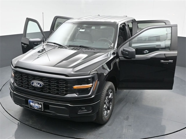 new 2025 Ford F-150 car, priced at $44,333