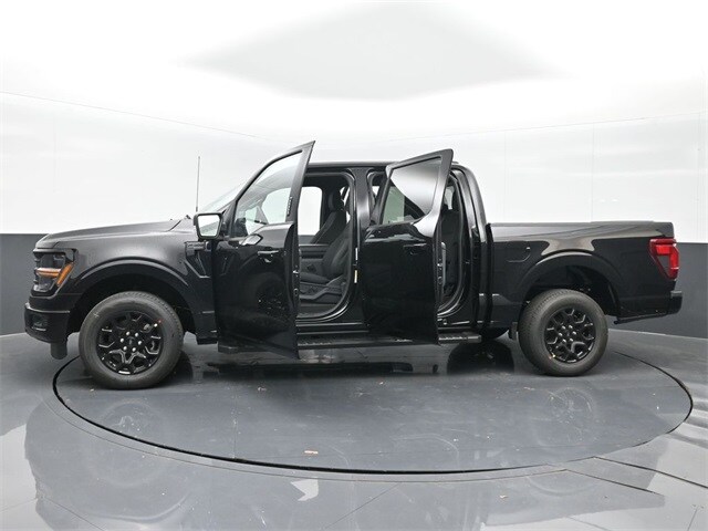 new 2024 Ford F-150 car, priced at $52,595