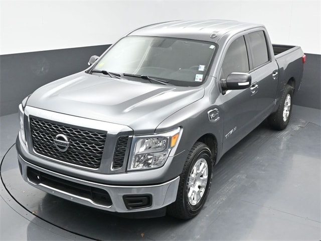 used 2017 Nissan Titan car, priced at $18,702