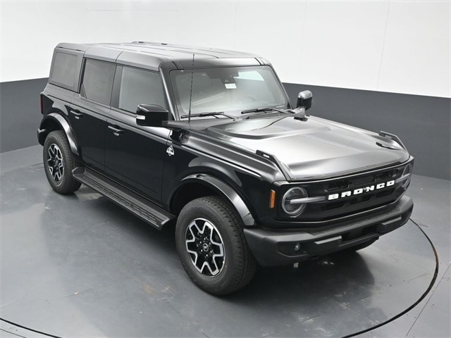 new 2025 Ford Bronco car, priced at $53,195