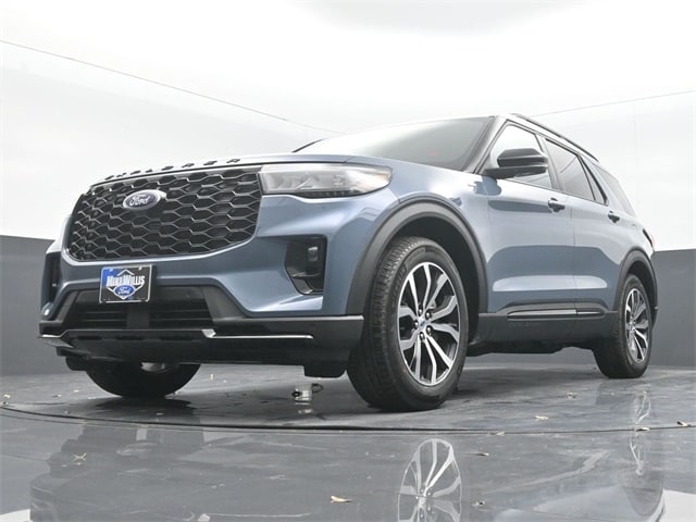 new 2025 Ford Explorer car, priced at $44,705