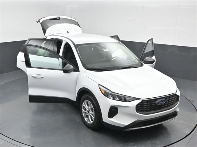 new 2025 Ford Escape car, priced at $27,010